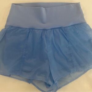 Alo Shorts | Size Medium | Light Blue